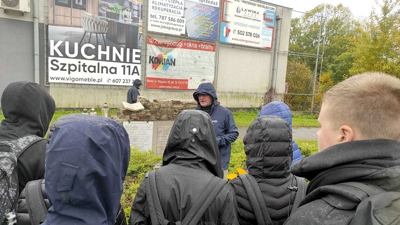 Realizacja  akcji  SzkołaPamięta